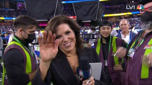 Michele Tafoya waves goodbye